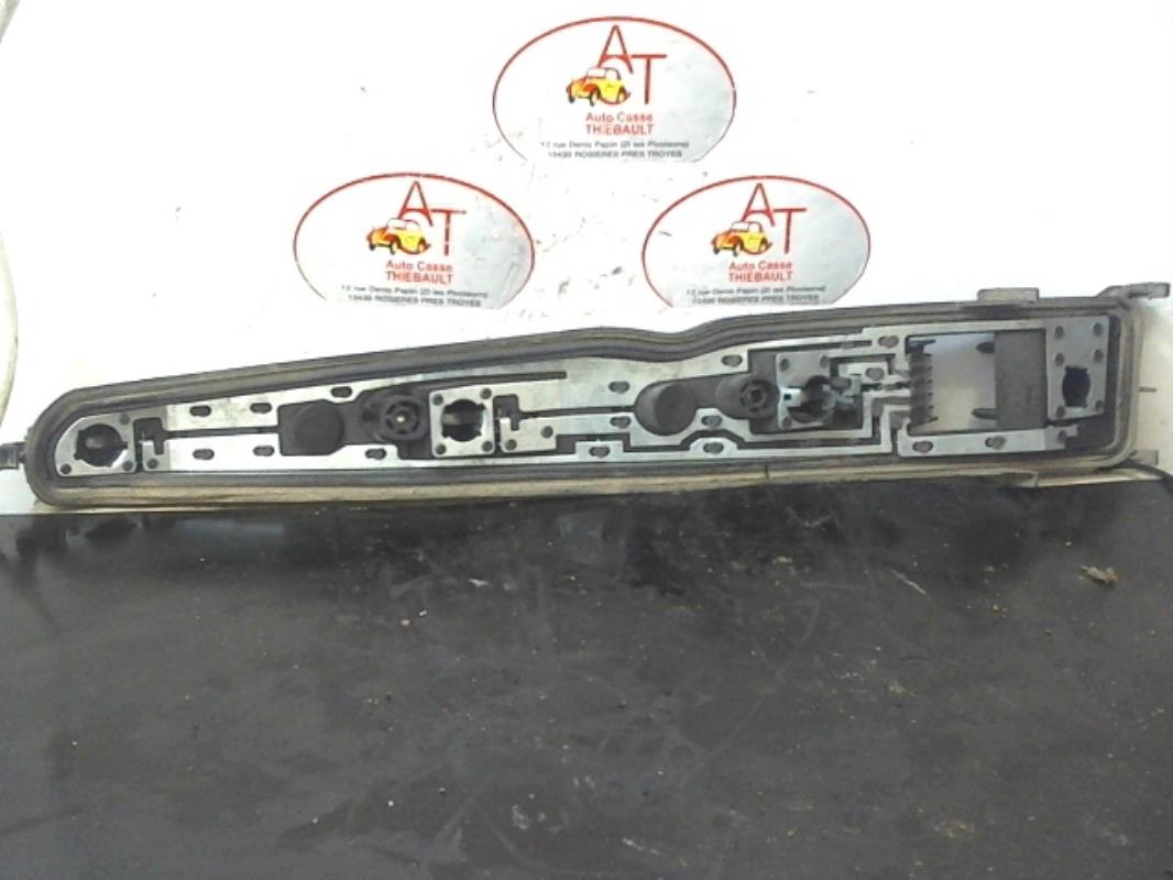 Base portalampade fanale posteriore destro OPEL MERIVA A PHASE 1 Diésel - 1