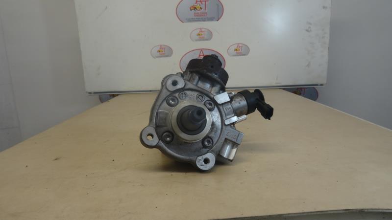Pompe à injection PEUGEOT 206+ Diesel - 1