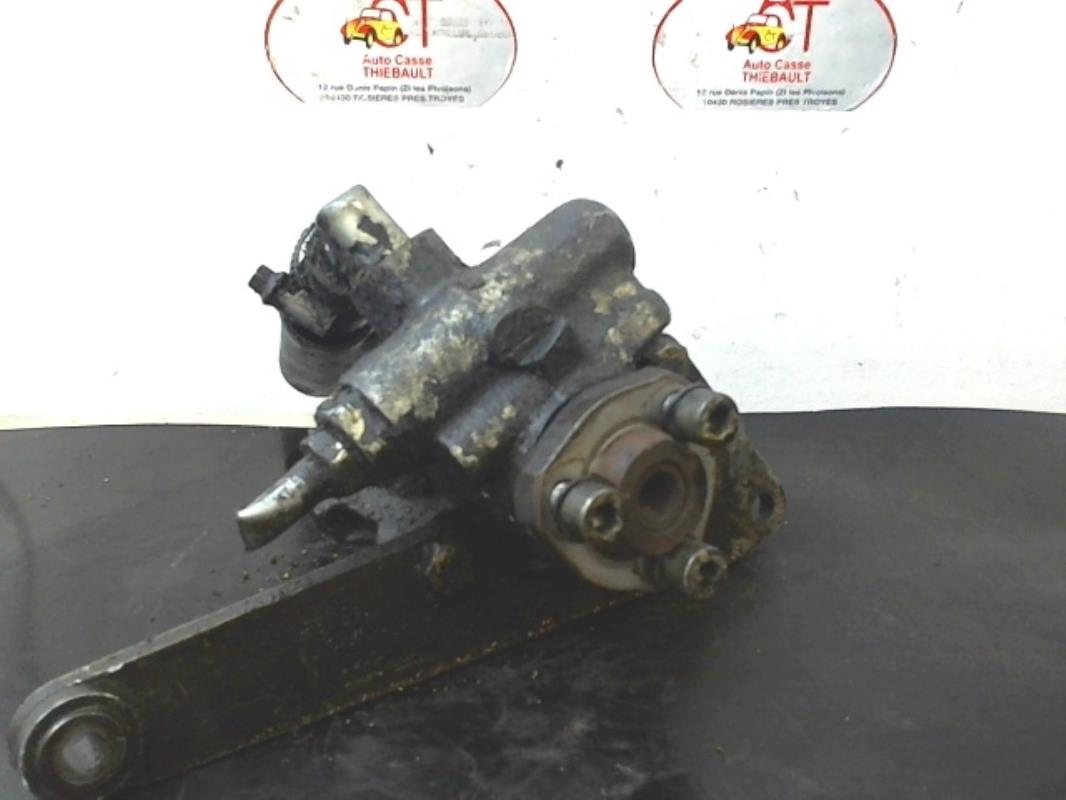 Pompe de direction VOLKSWAGEN PASSAT 4  - 1