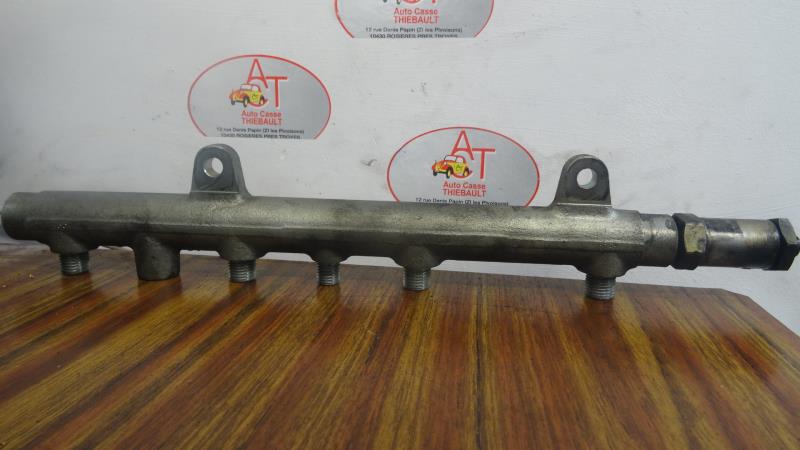 Rampe injection RENAULT MEGANE 2 PHASE 1 Diesel - 1