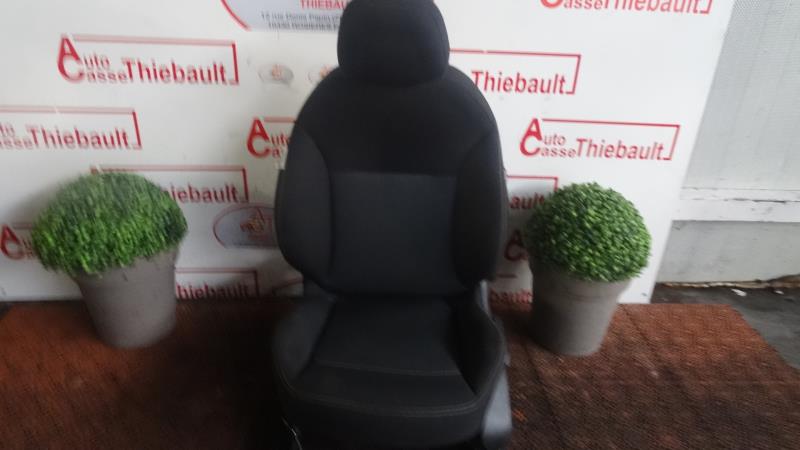 Sedile lato guida PEUGEOT 208 1 PHASE 1 Gasolina - 1