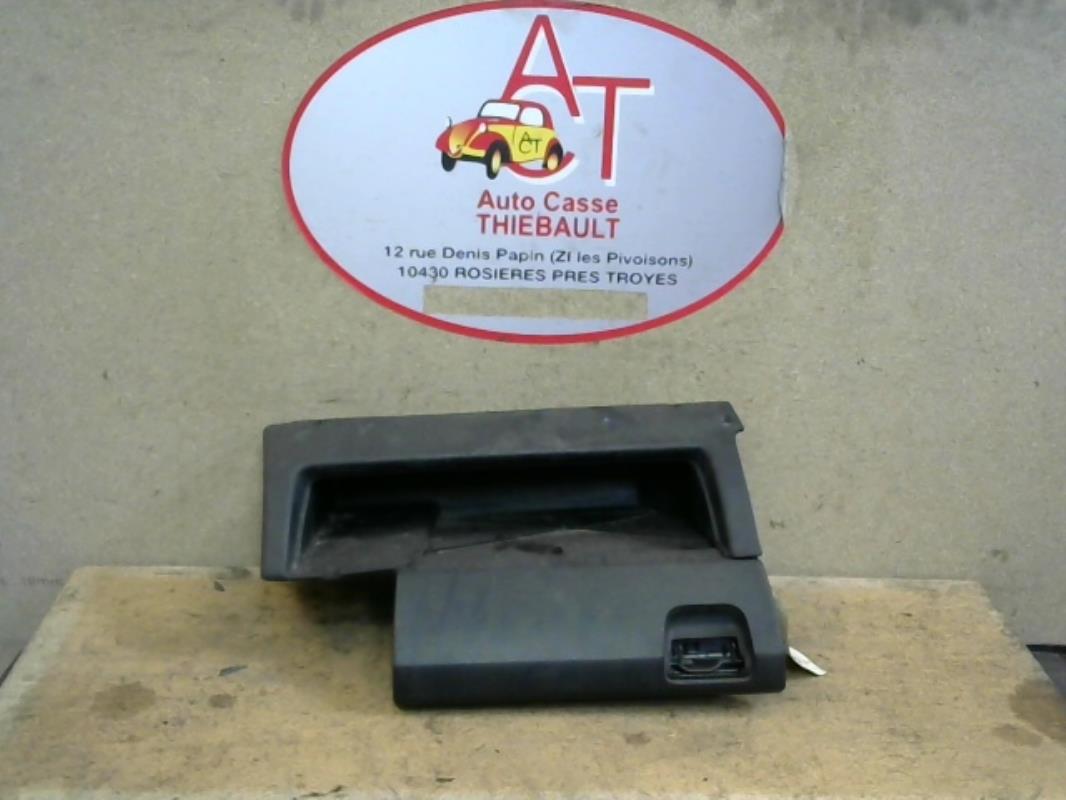 Boite a gants BMW SERIE 3 E36  - 1