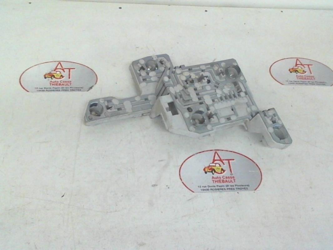 Base portalampade fanale posteriore destro FORD MONDEO 2 Gasolina - 1