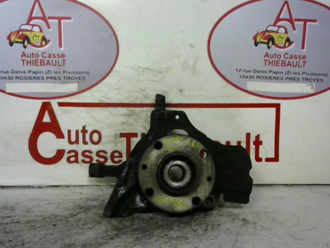 Fusee avant gauche FIAT PUNTO 1 PHASE 1  - 1