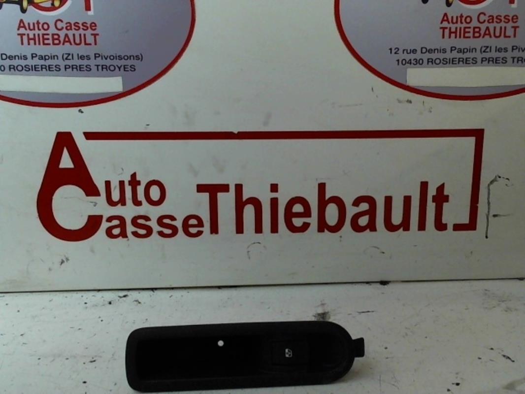 Interruttore lavacristalli posteriore sinistro RENAULT GRAND SCENIC 2 PHASE 1 Diésel - 1