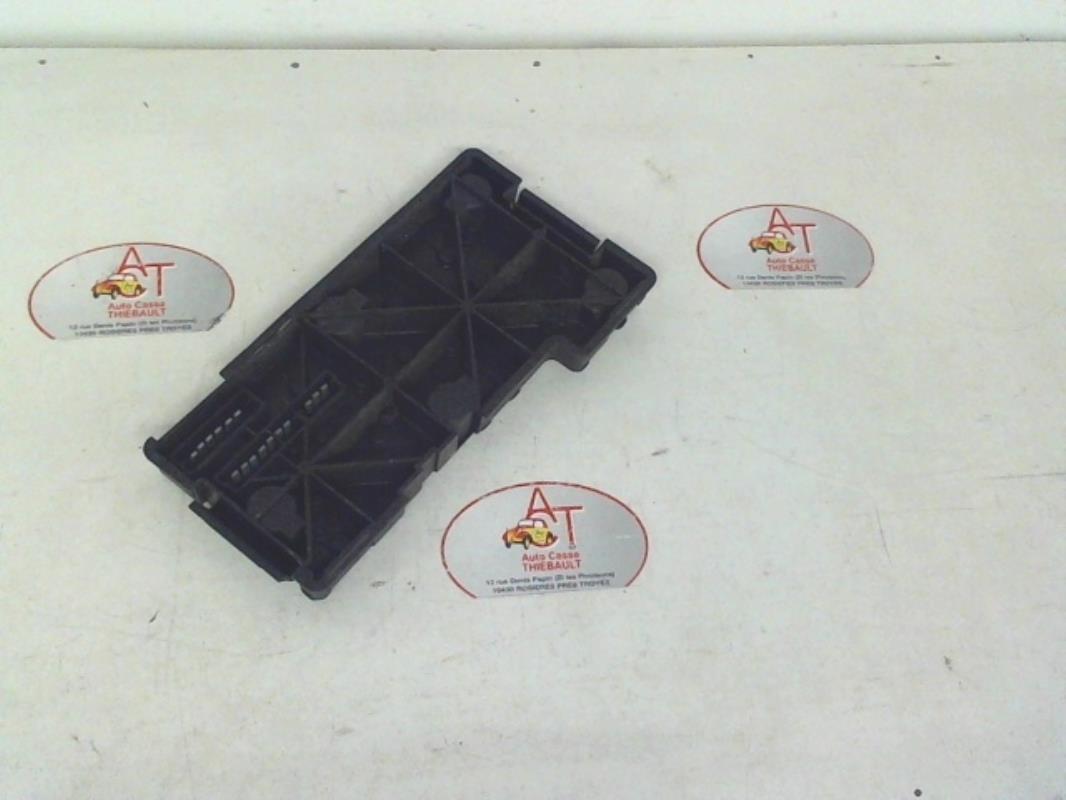 Base portalampade fanale posteriore destro CITROEN BX  - 1