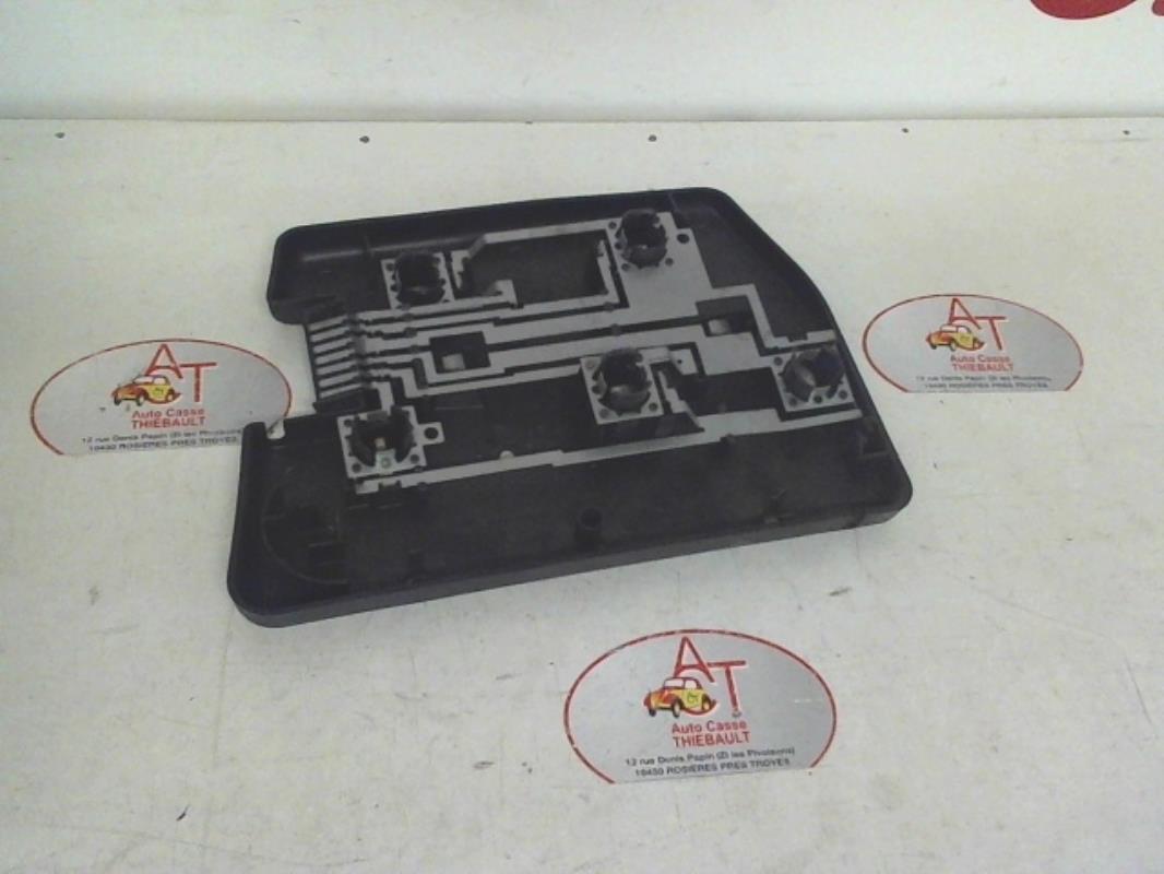 Base portalampade fanale posteriore destro FORD ORION 1  - 1