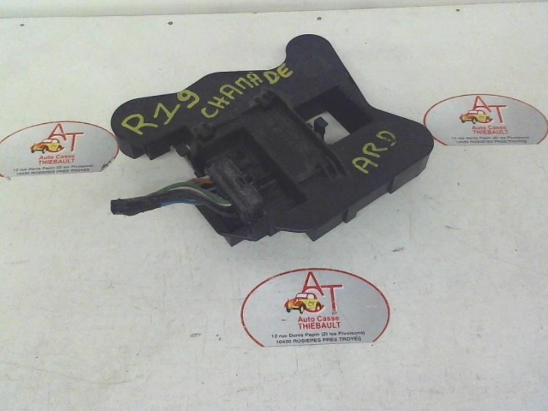 Base portalampade fanale posteriore destro RENAULT R19 PHASE 1 Gasolina - 1