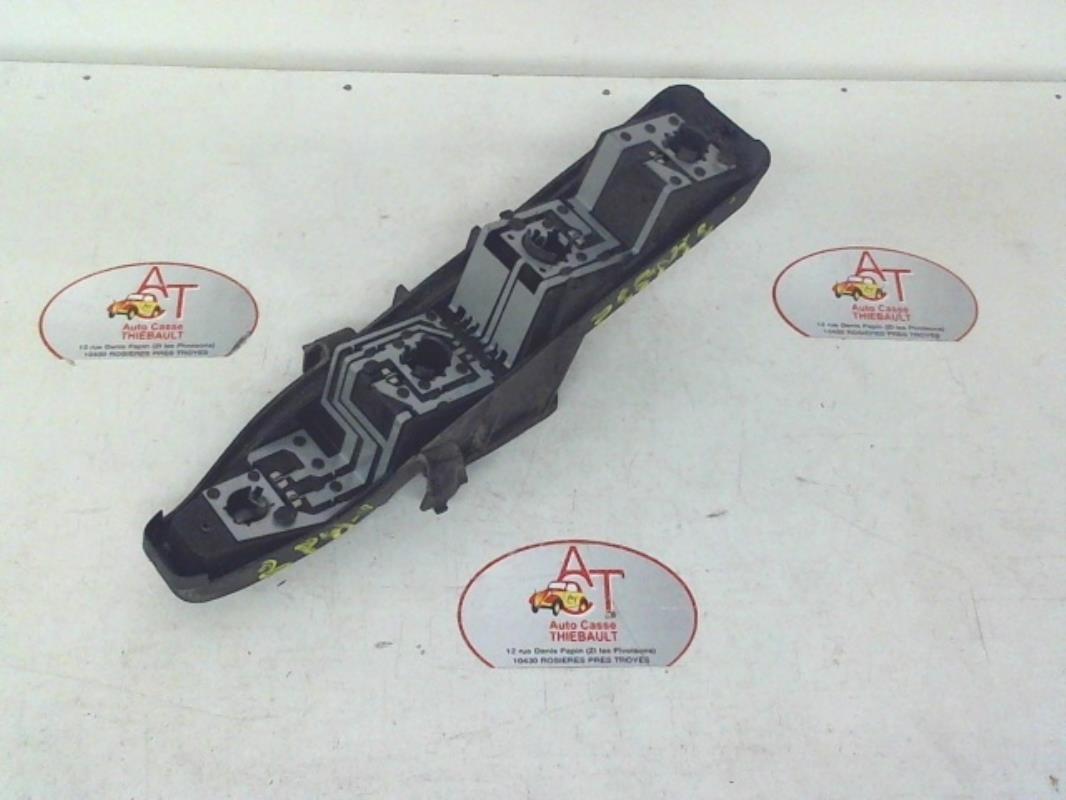 Base portalampade fanale posteriore destro RENAULT GRAND SCENIC 2 PHASE 1 Diésel - 1