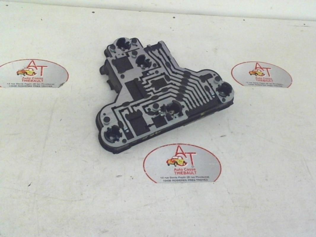 Base portalampade fanale posteriore destro VOLKSWAGEN GOLF 3  - 1