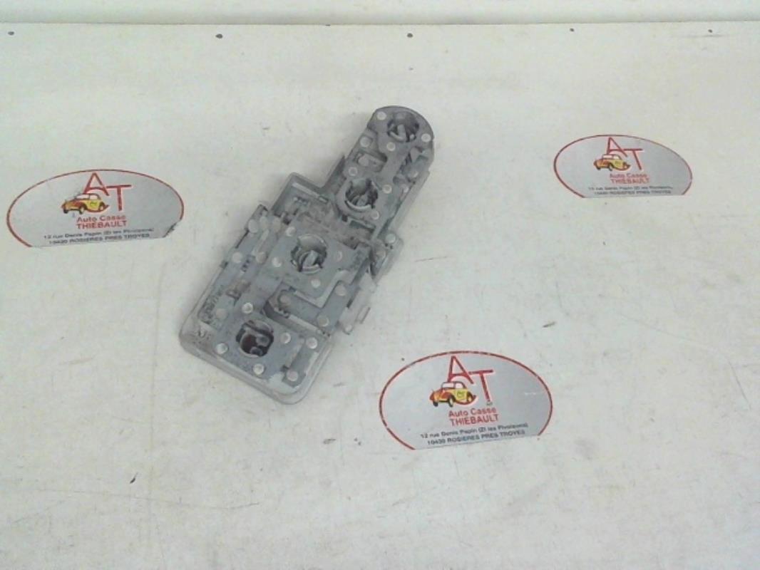 Base portalampade fanale posteriore destro AUDI A3 1 PHASE 1 Diésel - 1