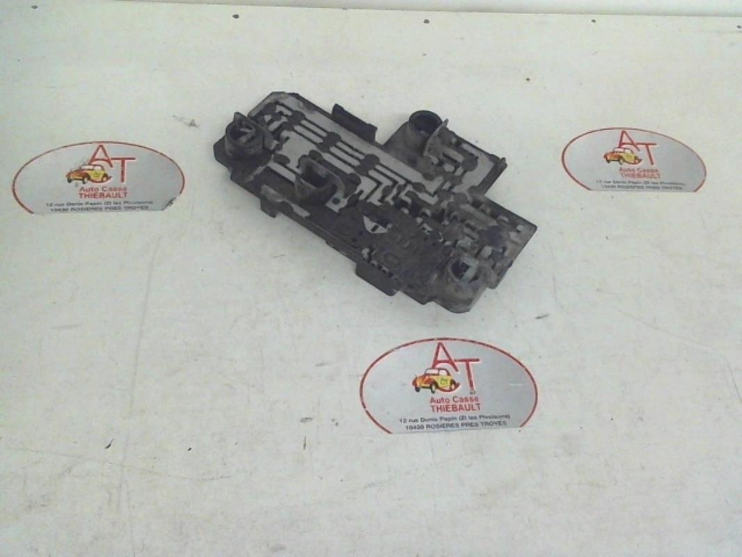 Base portalampade fanale posteriore destro CITROEN BX BREAK Diésel - 1