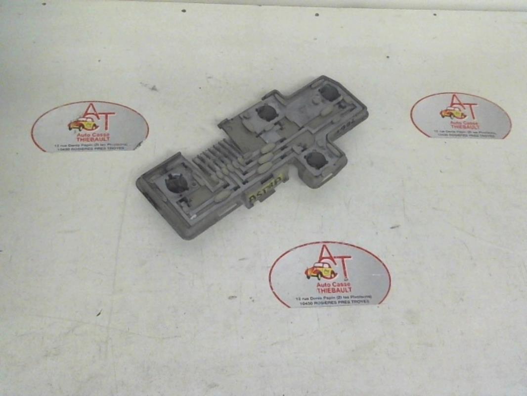 Base portalampade fanale posteriore sinistro OPEL ASTRA F  - 1