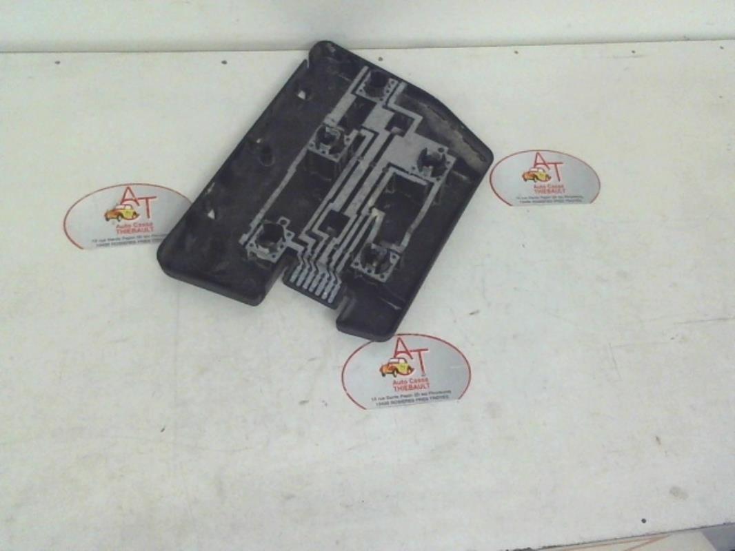 Base portalampade fanale posteriore sinistro FORD ESCORT 6  - 1