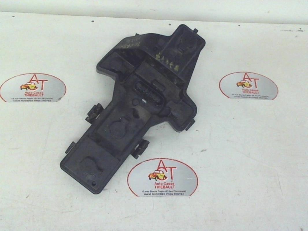Base portalampade fanale posteriore sinistro VOLKSWAGEN TOURAN 1 PHASE 1 Diésel - 1