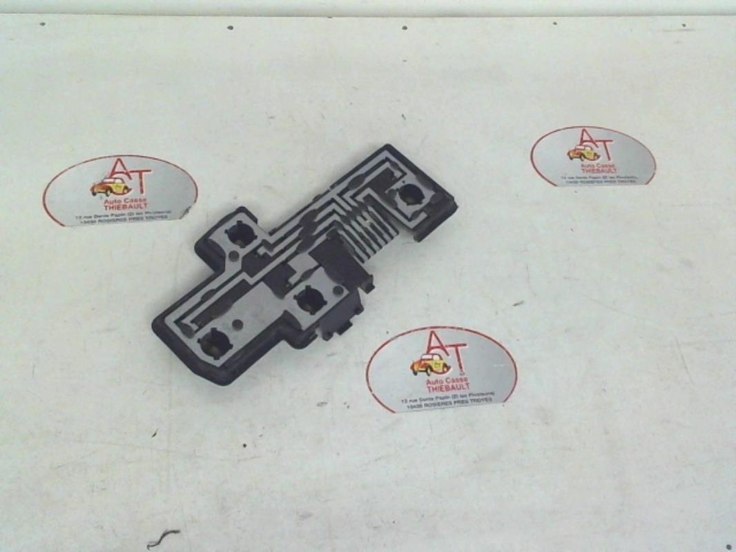 Base portalampade fanale posteriore sinistro OPEL ASTRA F  - 1