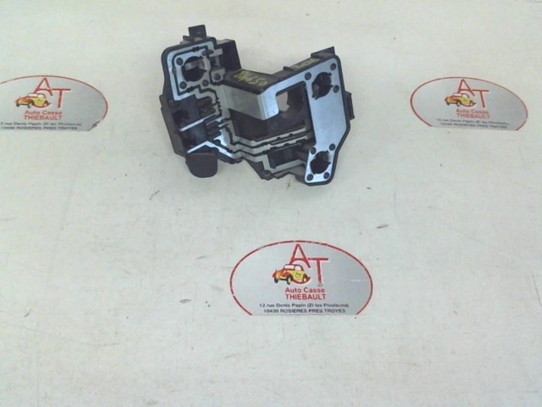 Base portalampade fanale posteriore sinistro PEUGEOT 206 PHASE 2 Gasolina - 1