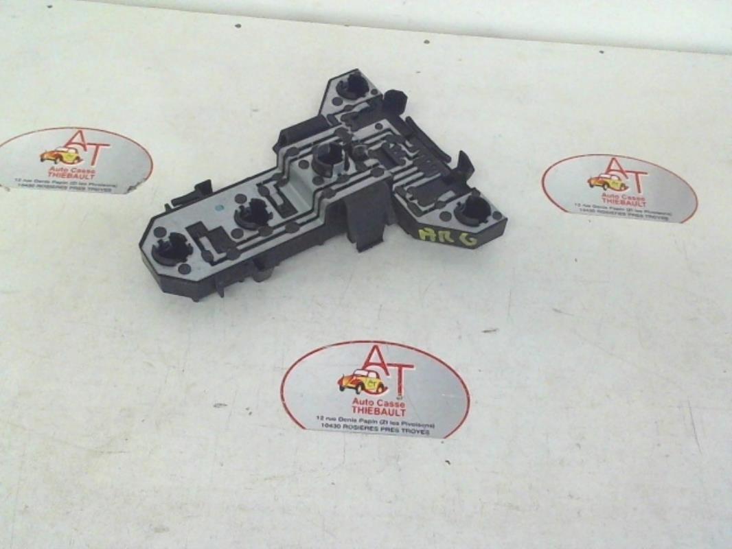 Base portalampade fanale posteriore sinistro VOLKSWAGEN GOLF 4 Gasolina - 1