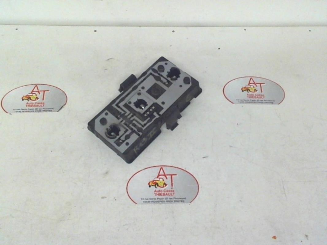 Base portalampade fanale posteriore sinistro RENAULT R19 PHASE 2  - 1
