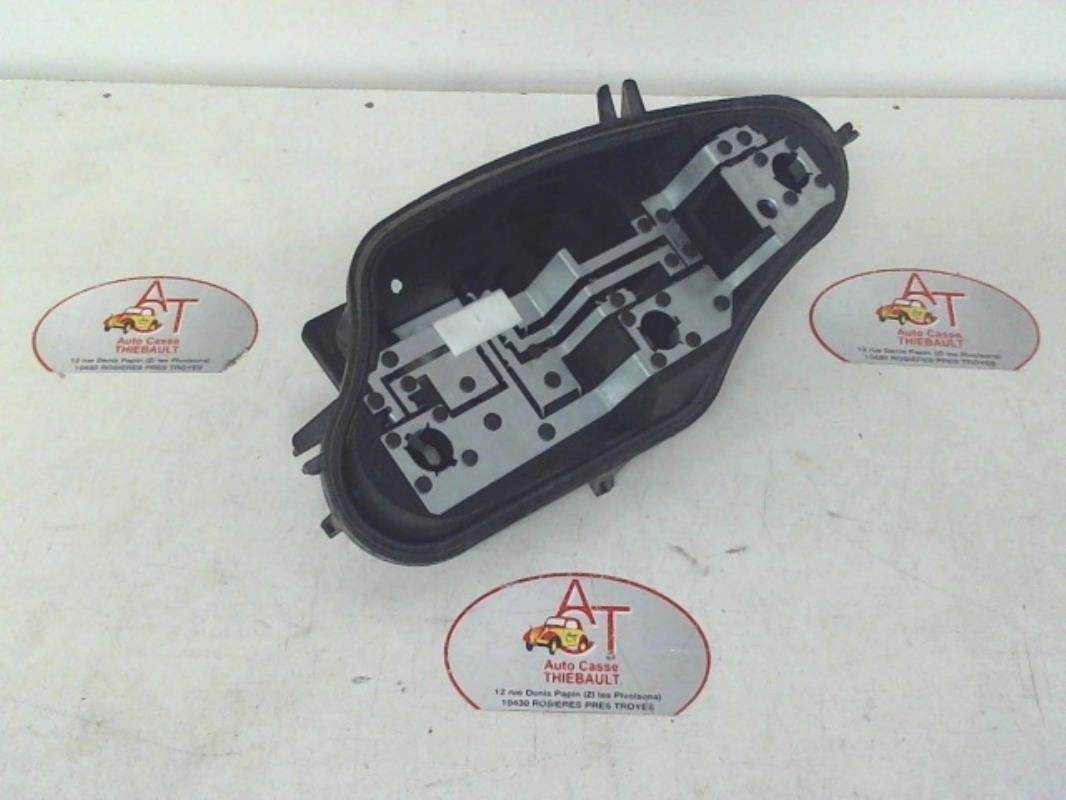 Base portalampade fanale posteriore sinistro CITROEN C3 2 PHASE 1 Diésel - 1