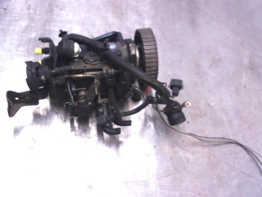 Pompe à injection VOLKSWAGEN POLO 3 Diesel - 1