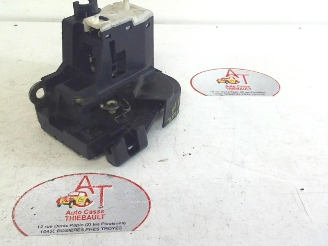 Serrure avant gauche RENAULT CLIO 2 PHASE 2 Diesel - 1