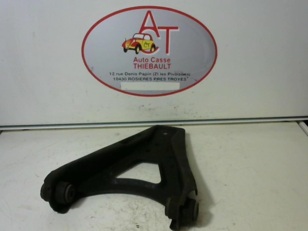 Triangle avant gauche RENAULT R21  - 1