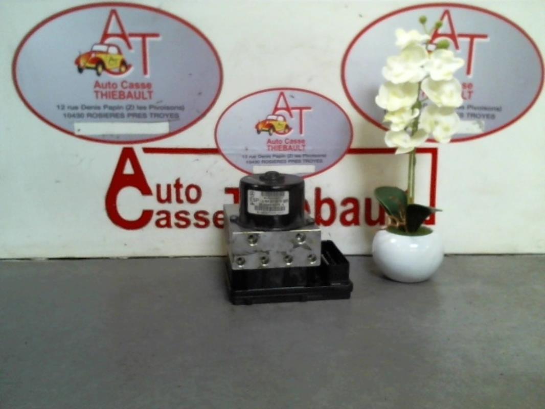Blocco ABS (antibloccaggio freni) MERCEDES CLASSE C 203 COUPE SPORT PHASE 1 Diésel - 1