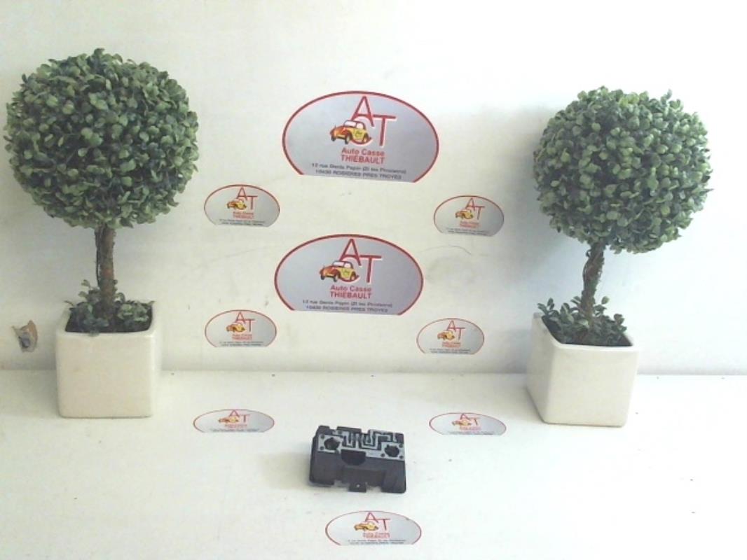 Base portalampade fanale posteriore destro CITROEN XANTIA PHASE 2 Gasolina - 1