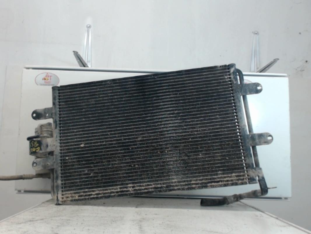 Condensatore clima VOLKSWAGEN GOLF 4 Diésel - 1