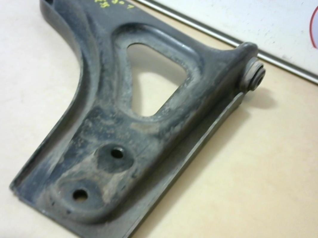 Triangle avant gauche RENAULT TWINGO 1 PHASE 1 Essence - 1
