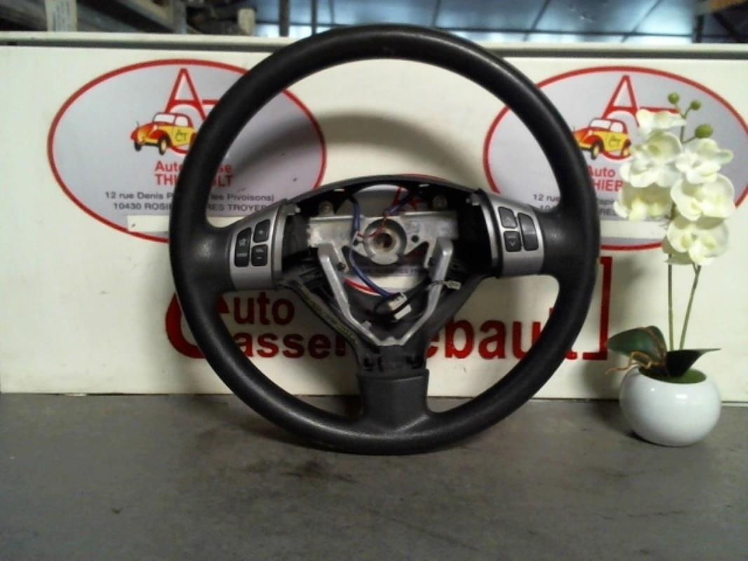 Volant SUZUKI SWIFT 3 Diesel - 1