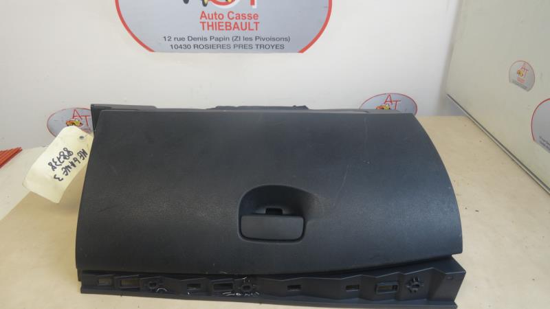 Boite a gants RENAULT MEGANE 3 PHASE 1 Diesel - 1