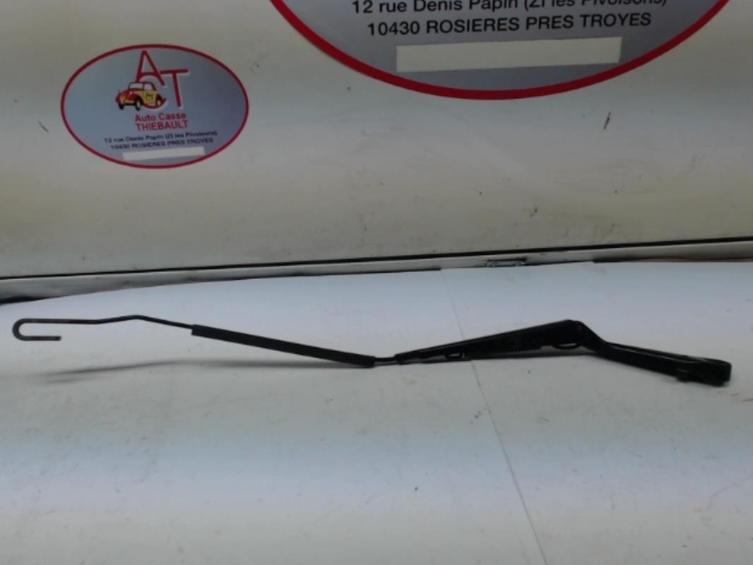 Braccio tergicristallo anteriore VOLKSWAGEN LT 1  - 1