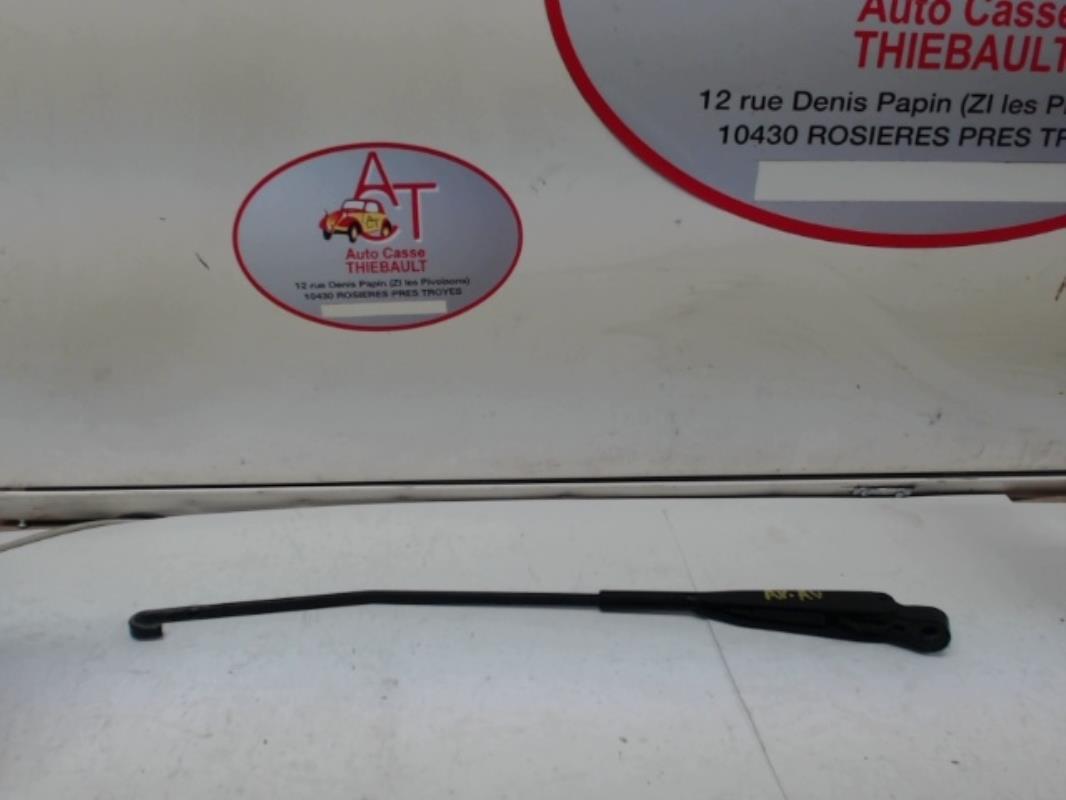 Braccio tergicristallo anteriore CITROEN AX  - 1