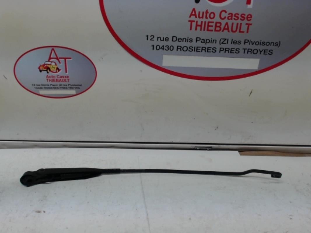 Braccio tergicristallo anteriore destro OPEL TIGRA 1 COUPE Gasolina - 1