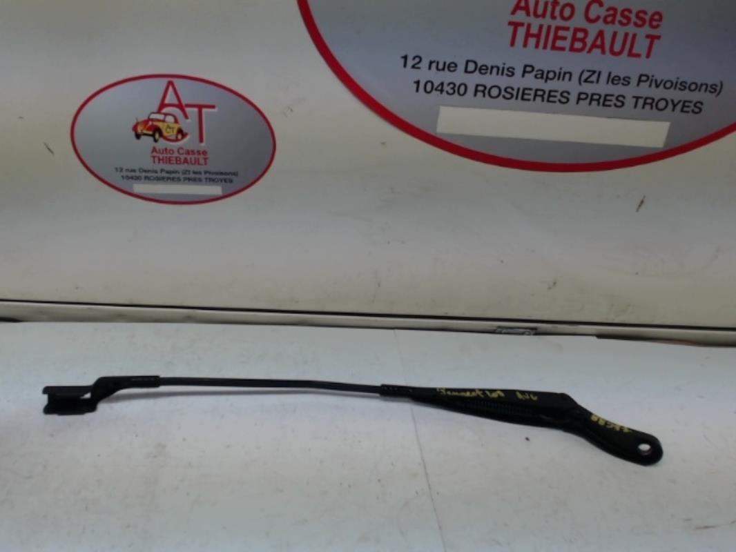 Braccio tergicristallo anteriore sinistro PEUGEOT 208 1 PHASE 1 Diésel - 1