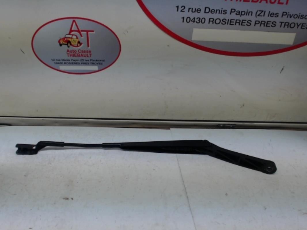 Braccio tergicristallo anteriore sinistro VOLKSWAGEN POLO 5 PHASE 1 Gasolina - 1
