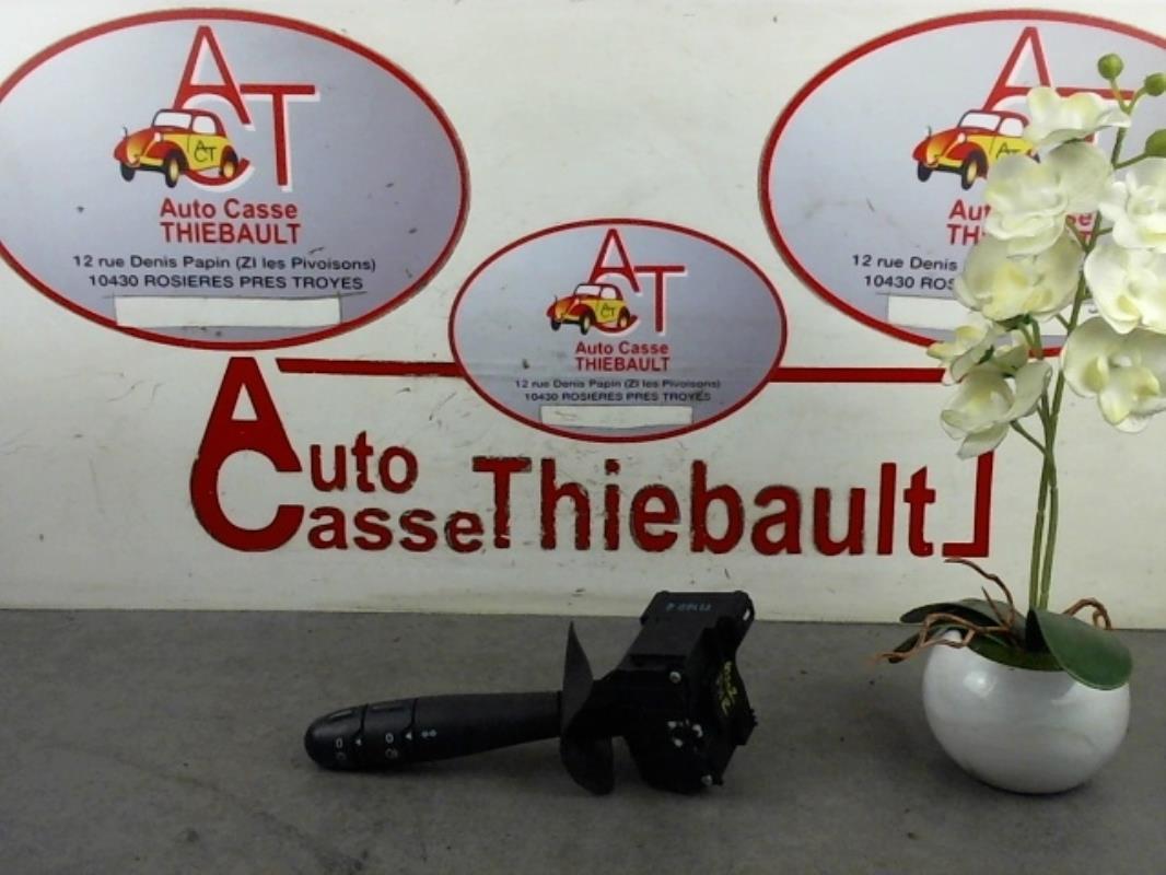 Commodo phare RENAULT CLIO 2 PHASE 2 Essence - 1