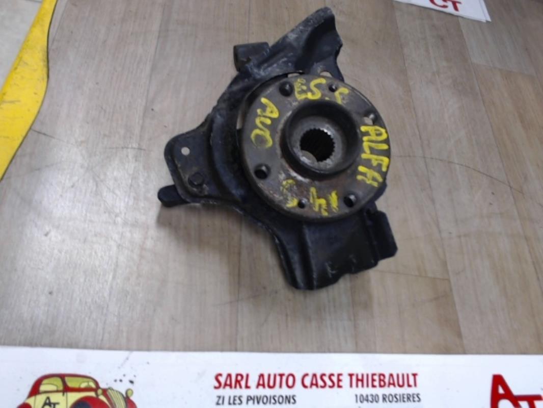 Fusee avant droit ALFA ROMEO 145  - 1