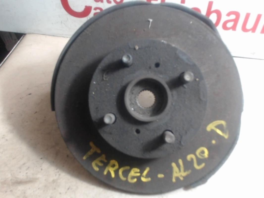 Fusee avant droit TOYOTA TERCEL  - 1