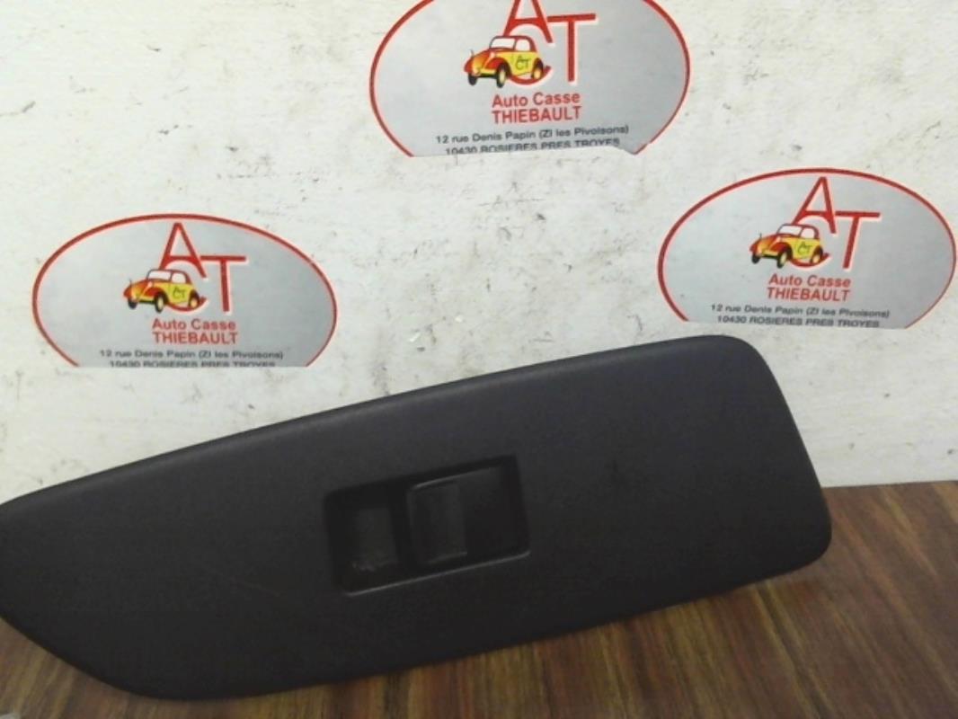 Interruttore lavacristalli anteriore destro TOYOTA AURIS 1 PHASE 1 Diésel - 1