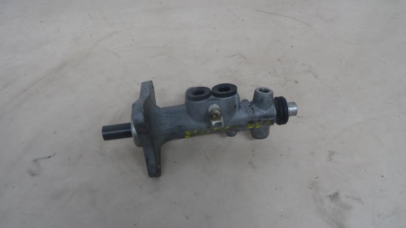 Cilindro maestro (freno) MERCEDES 190 W201  - 1