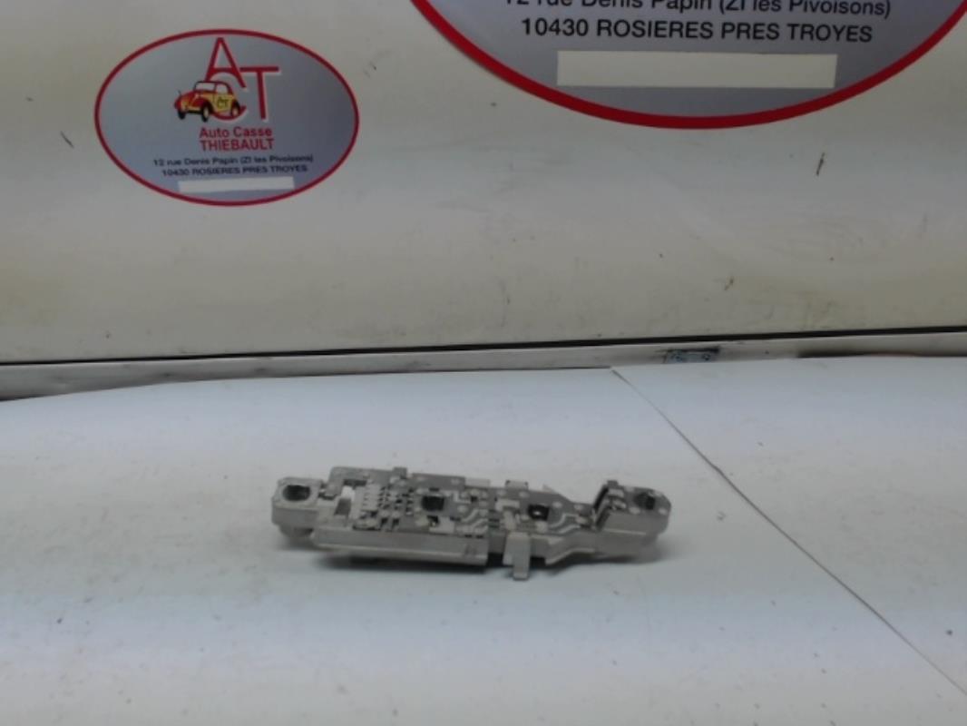 Base portalampade fanale posteriore destro BMW SERIE 3 E46 COMPACT PHASE 1  - 1