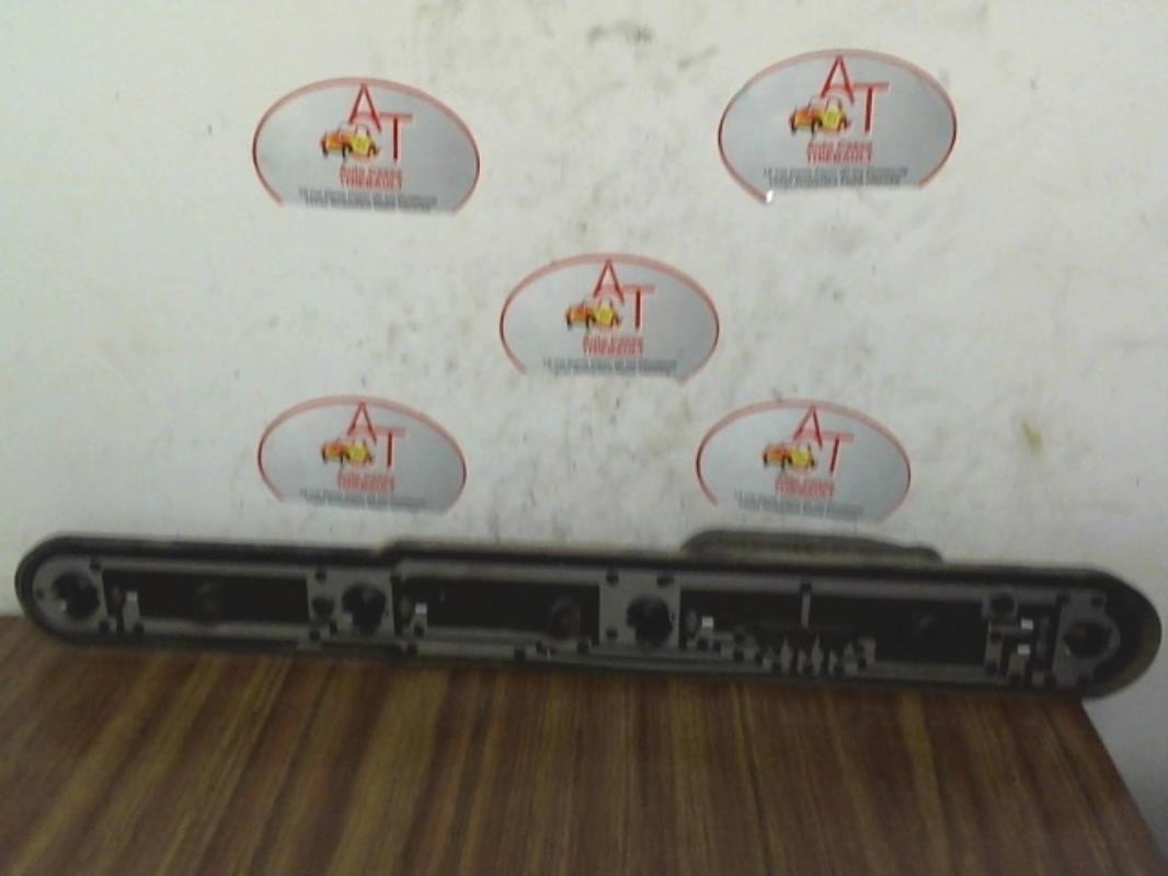 Base portalampade fanale posteriore destro FORD C-MAX 1 PHASE 1 Diésel - 1