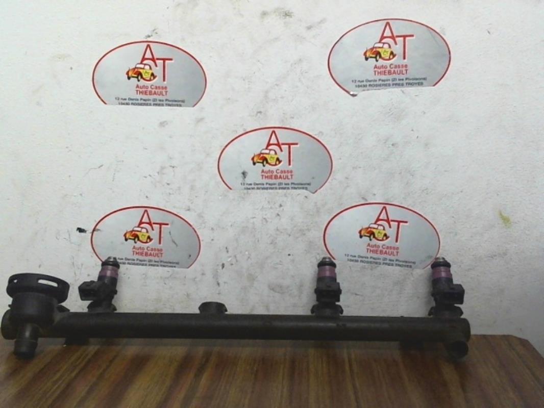 Rampe injection RENAULT MEGANE 1 PHASE 1  - 1