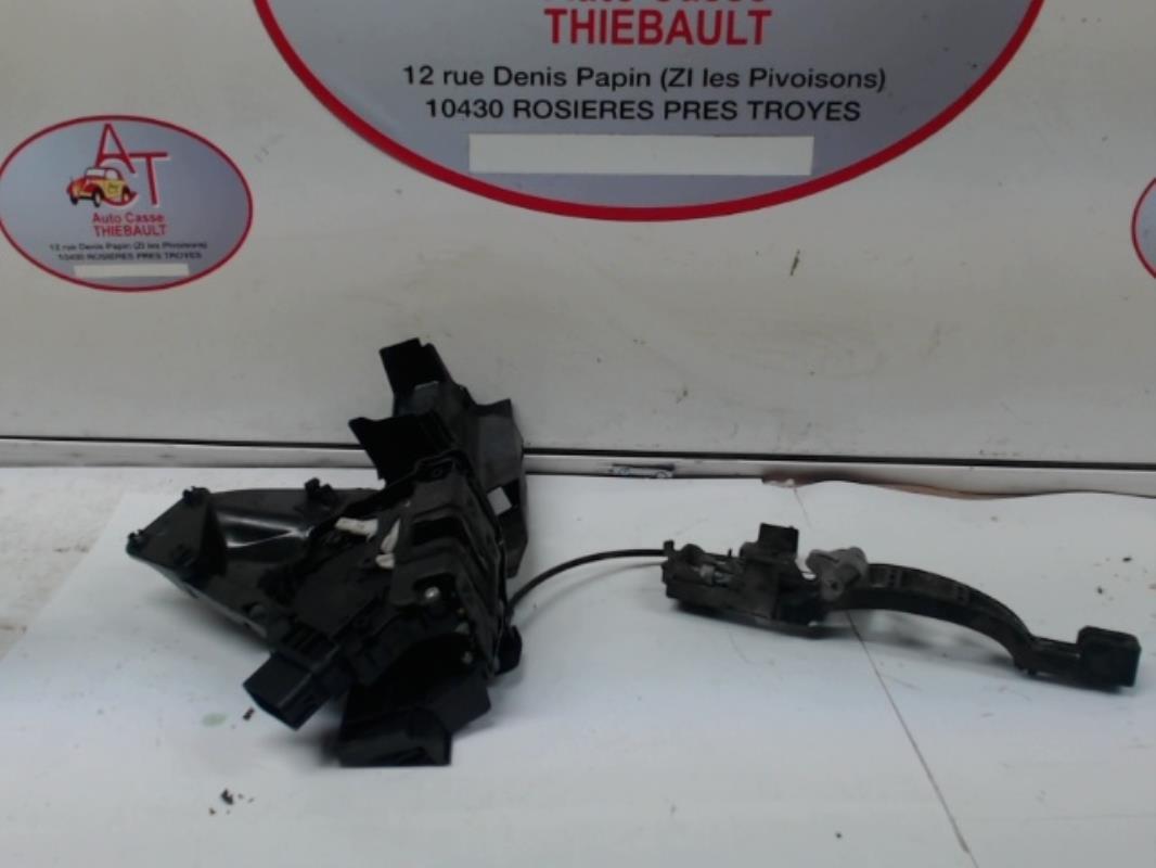 Serrure avant droit FORD FOCUS 2 PHASE 1 Diesel - 1