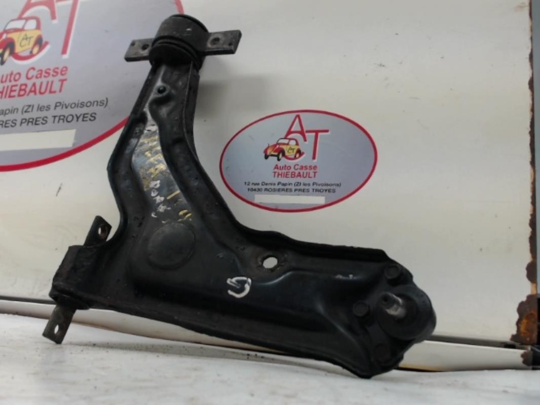 Triangle avant gauche ALFA ROMEO 164 Essence - 1