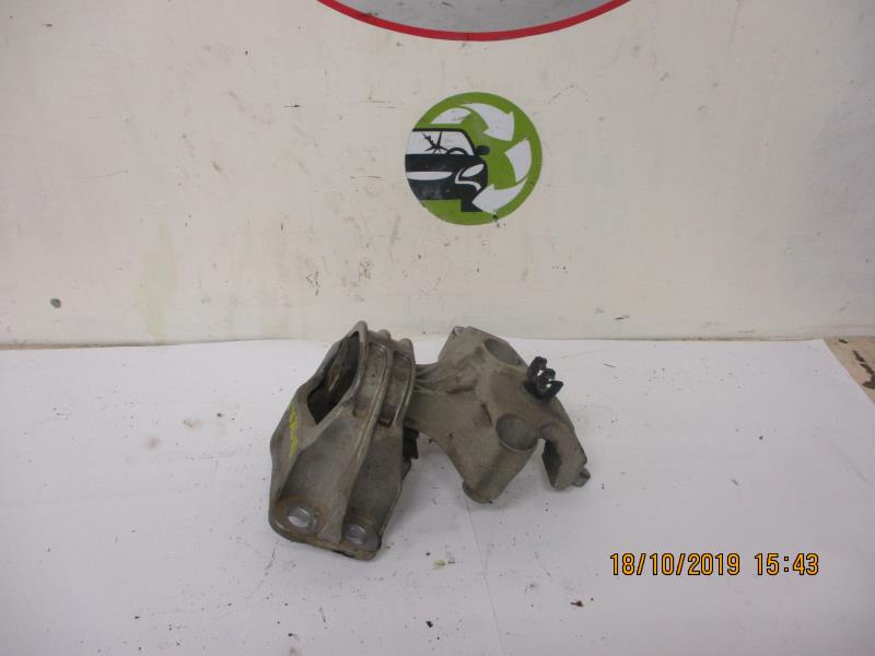 Supporto motore destro DACIA DUSTER 1 PHASE 1 Diésel - 1
