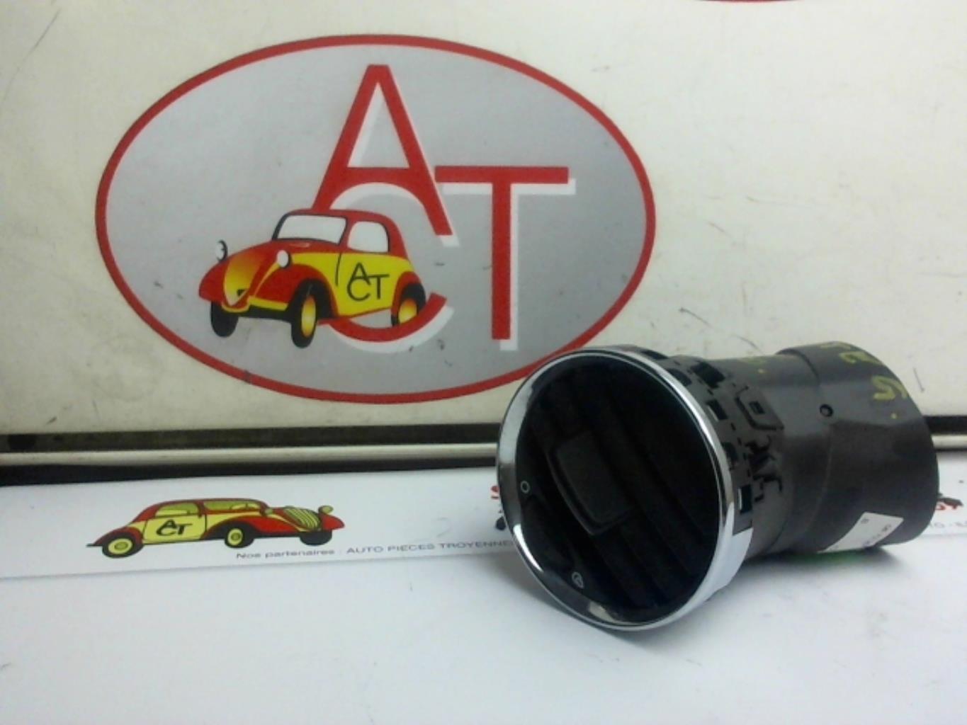 Bocchetta aerazione cruscotto anteriore sinistra PEUGEOT 3008 1 PHASE 1 Diésel - 1